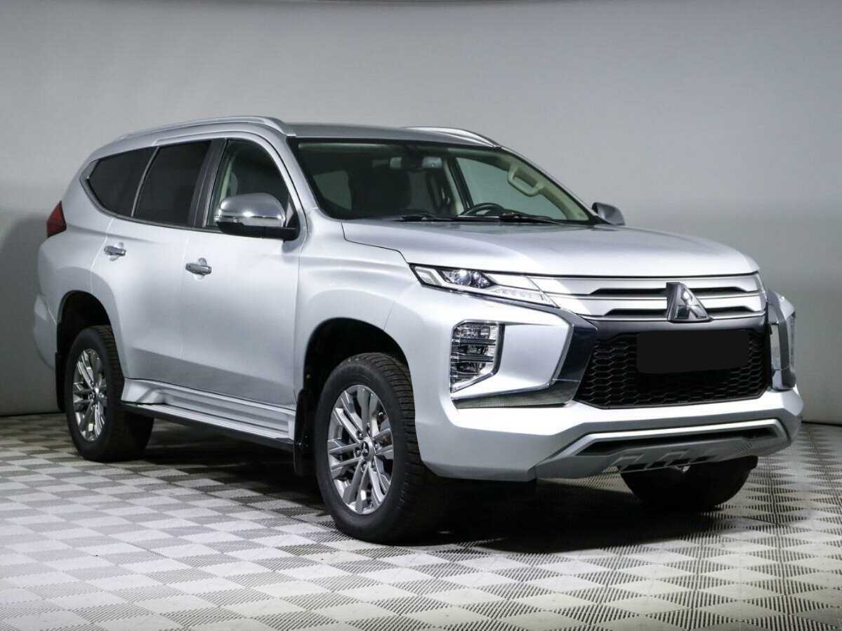 Купить Mitsubishi Pajero Sport с пробегом. Фото: #2