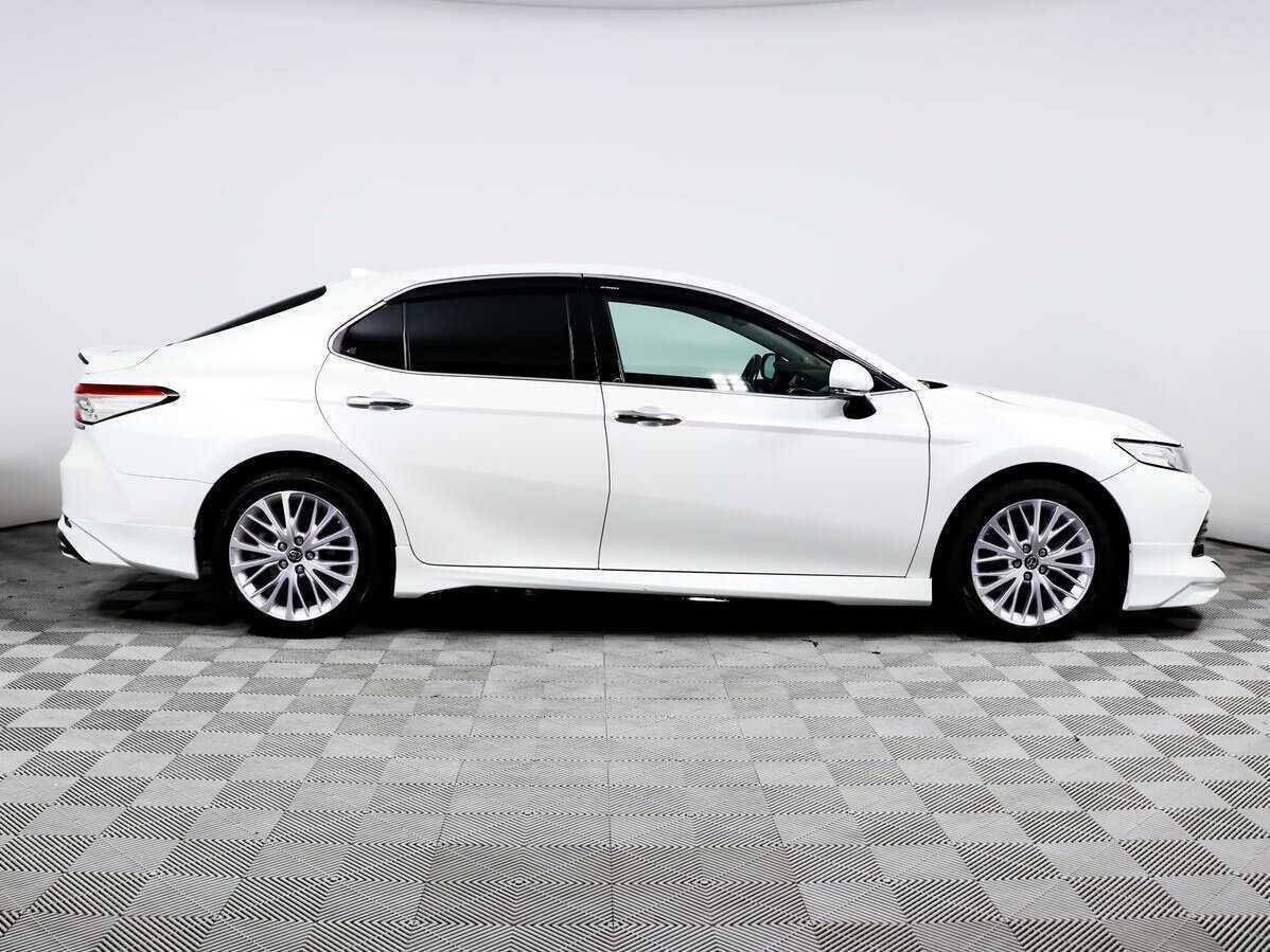 Купить Toyota Camry с пробегом. Фото: #3