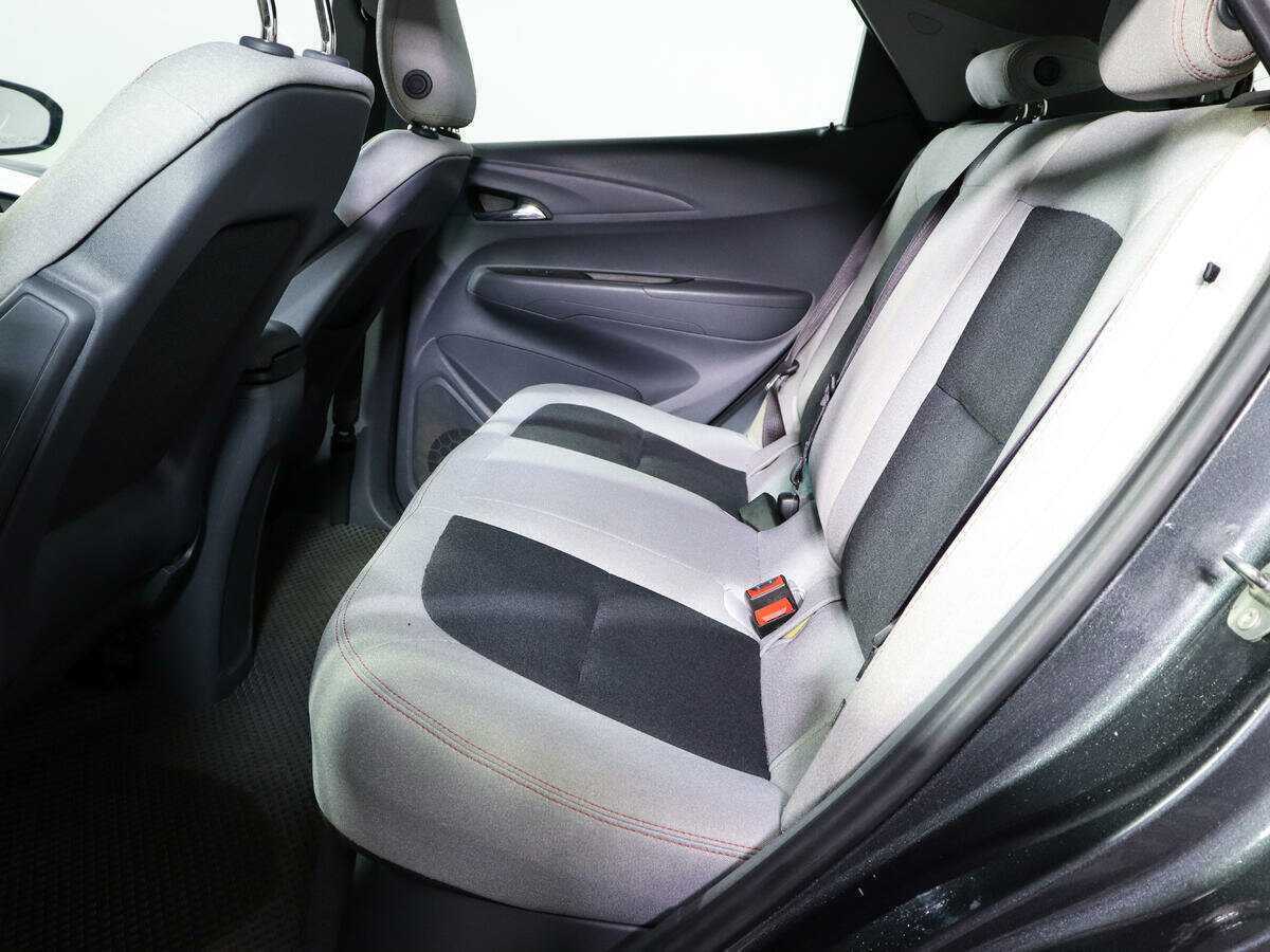 Купить Chevrolet Bolt с пробегом. Фото: #8