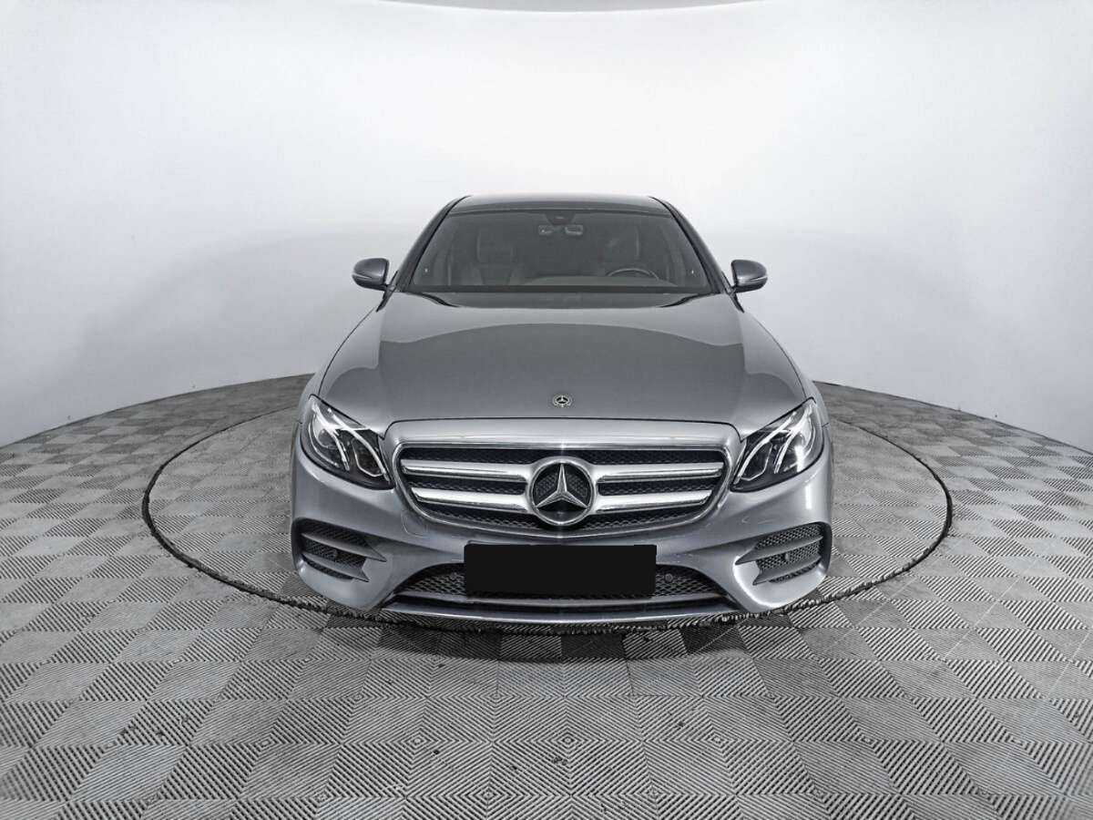 Купить Mercedes-Benz E-Класс с пробегом. Фото: #1