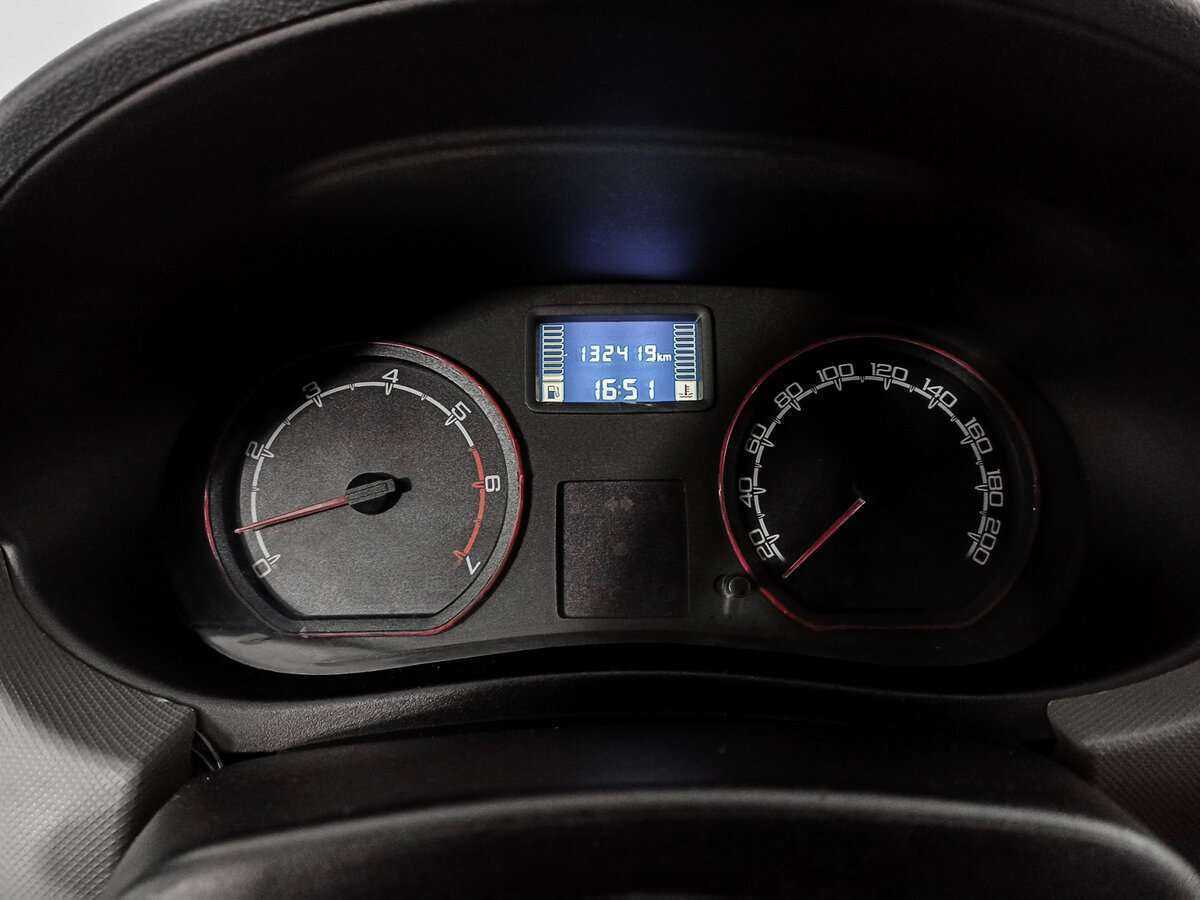 Купить Renault Logan с пробегом. Фото: #12