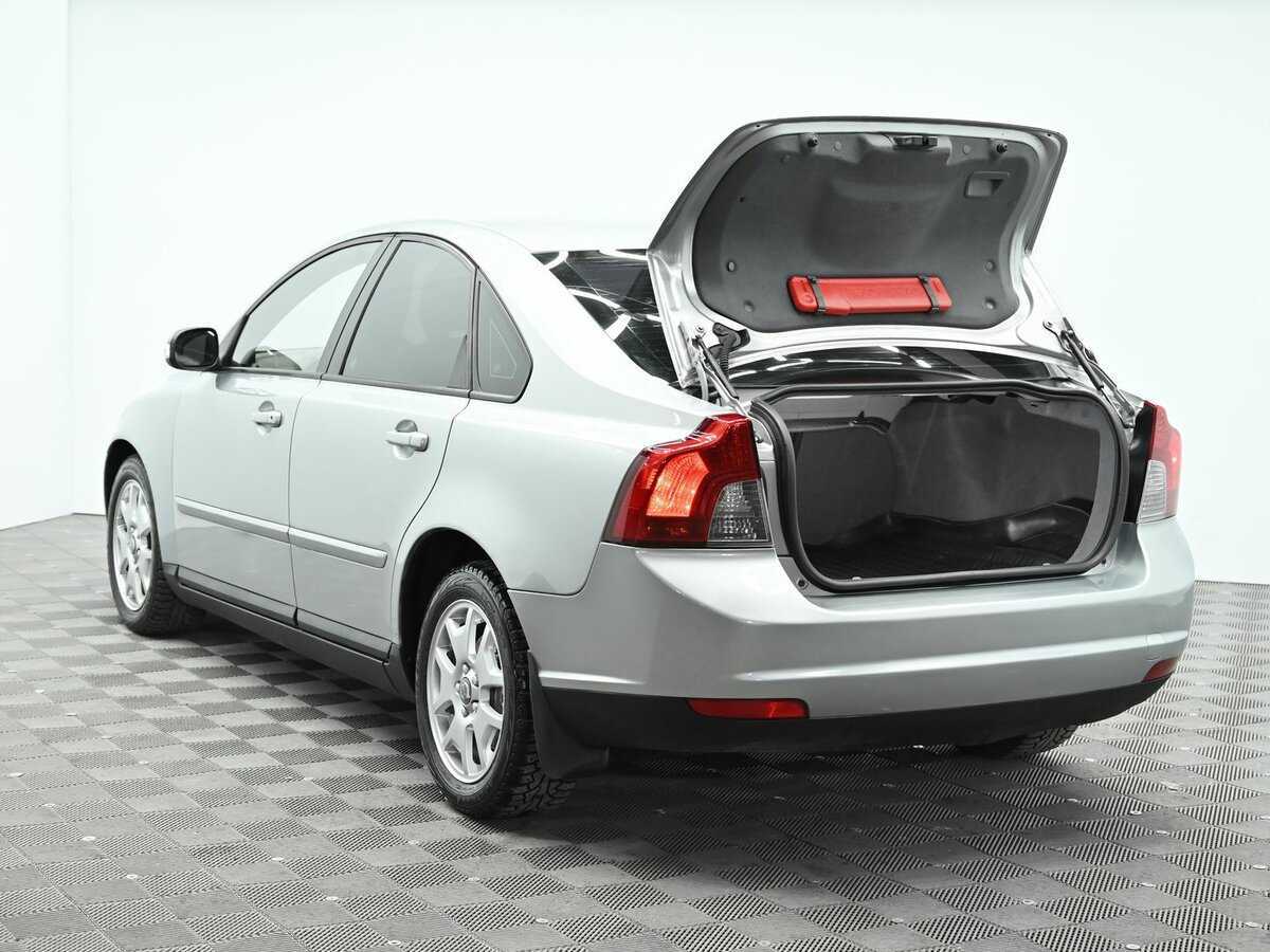 Купить Volvo S40 с пробегом. Фото: #4