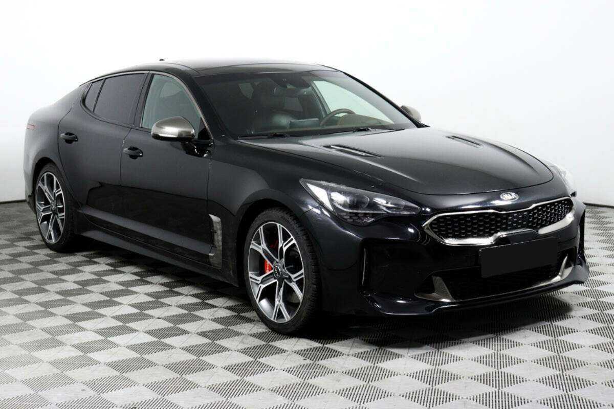 Купить Kia Stinger с пробегом. Фото: #2