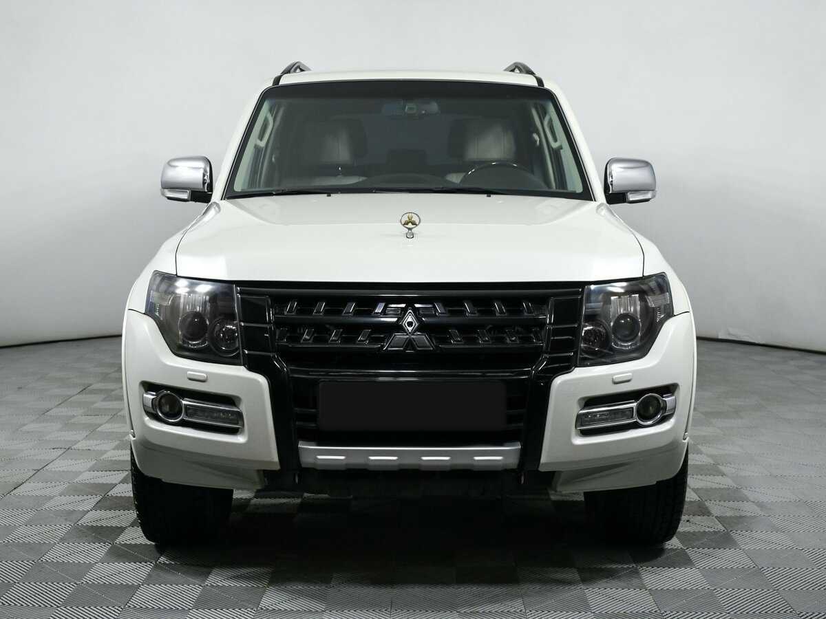 Купить Mitsubishi Pajero с пробегом. Фото: #1