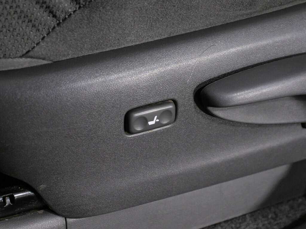 Купить Toyota Land Cruiser Prado с пробегом. Фото: #21
