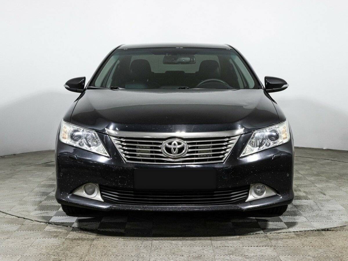 Купить Toyota Camry с пробегом. Фото: #1