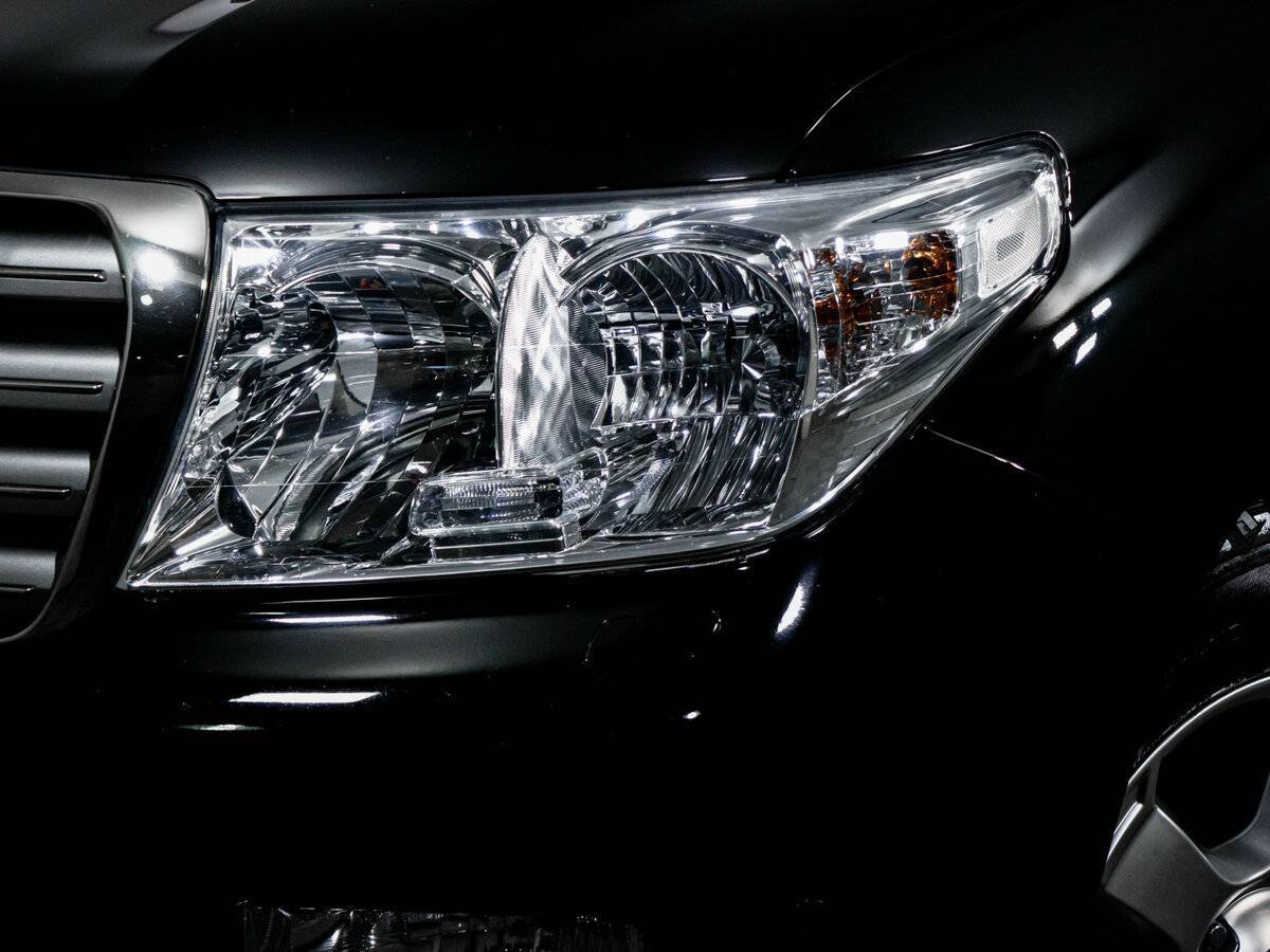 Купить Toyota Land Cruiser с пробегом. Фото: #15