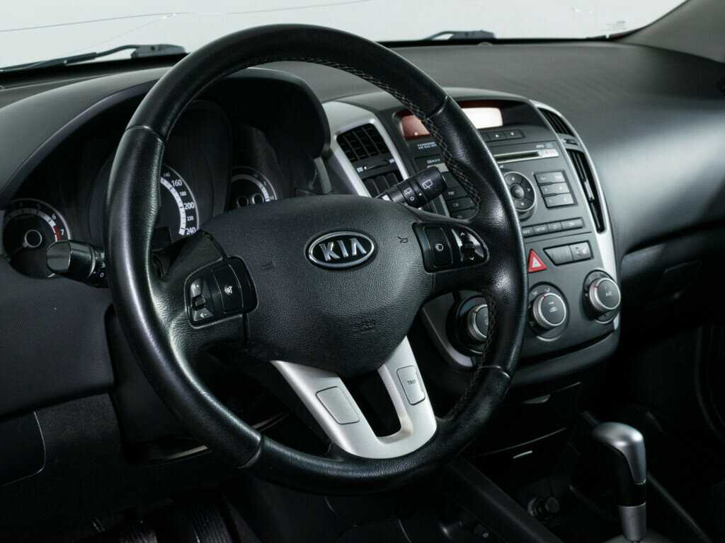 Купить Kia Ceed с пробегом. Фото: #11