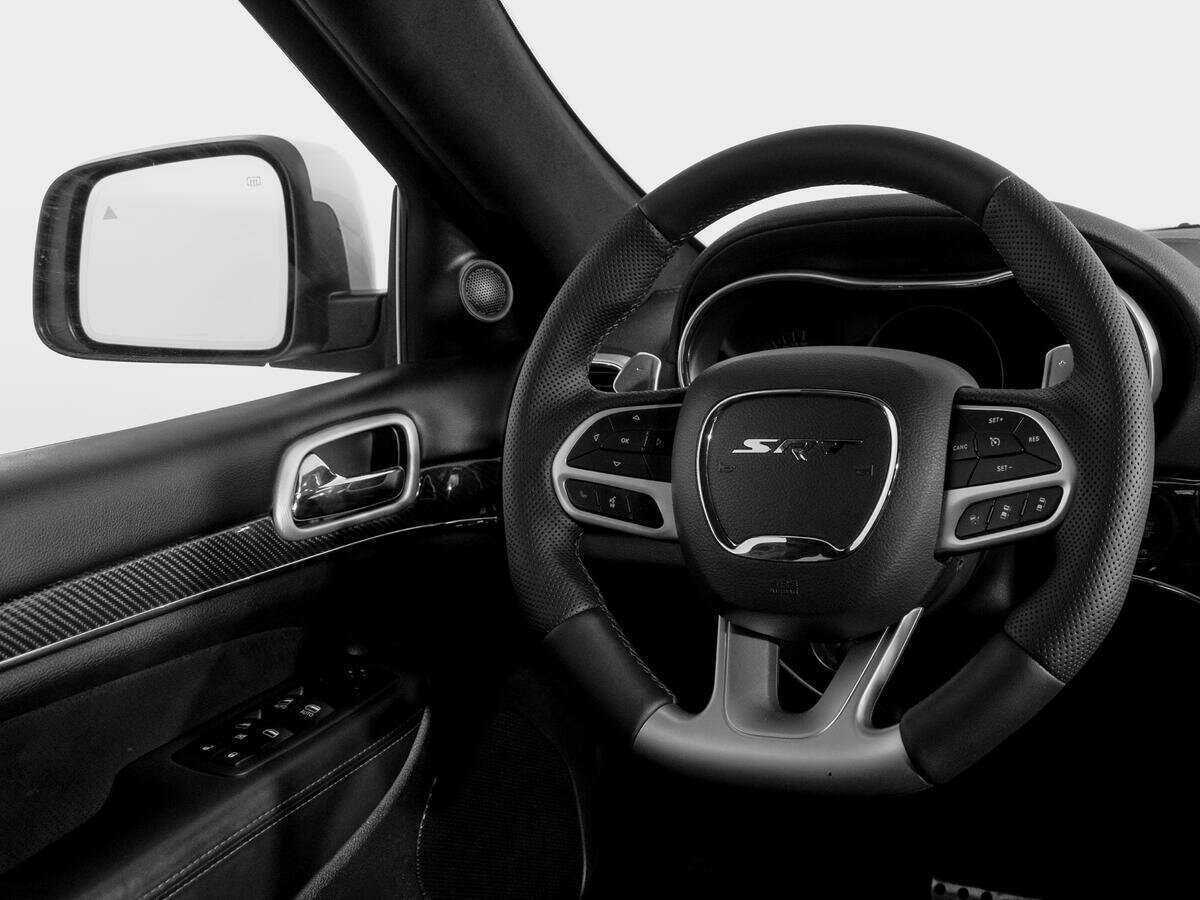 Купить Jeep Grand Cherokee с пробегом. Фото: #14