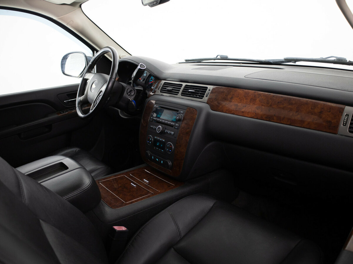 Купить Chevrolet Tahoe с пробегом. Фото: #15