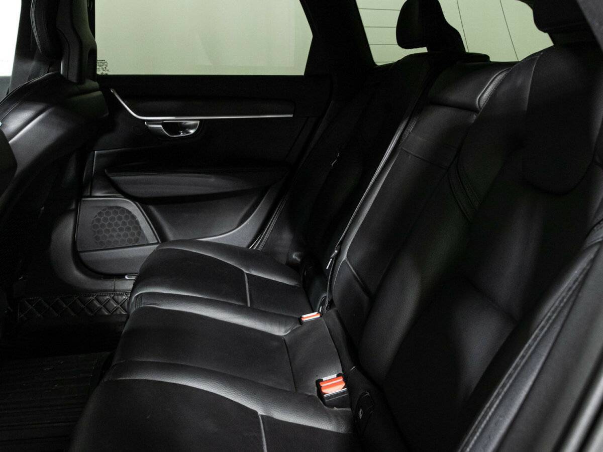 Купить Volvo V90 Cross Country с пробегом. Фото: #8
