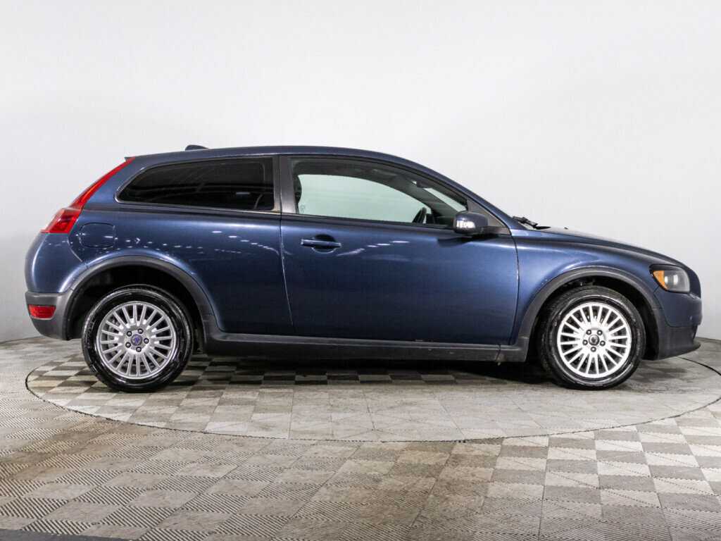 Купить Volvo C30 с пробегом. Фото: #3