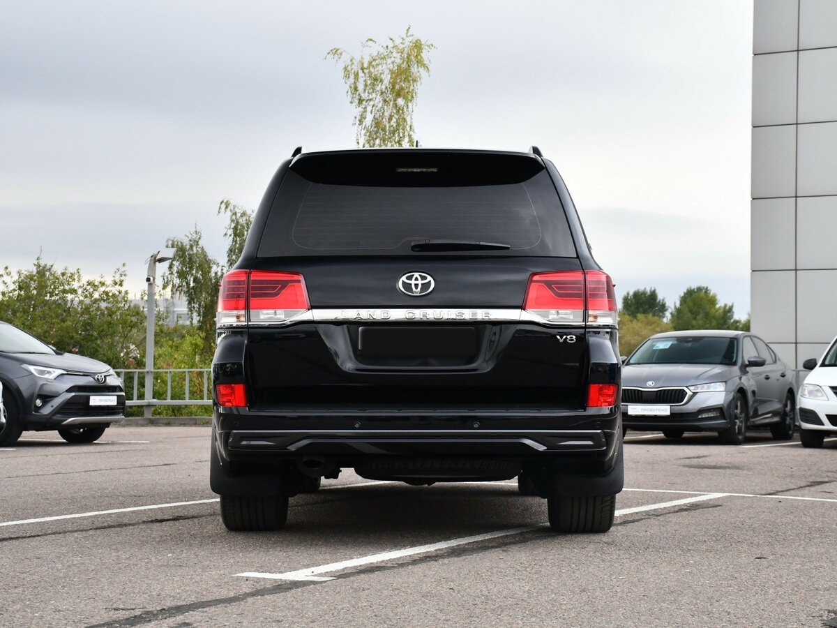 Купить Toyota Land Cruiser с пробегом. Фото: #5