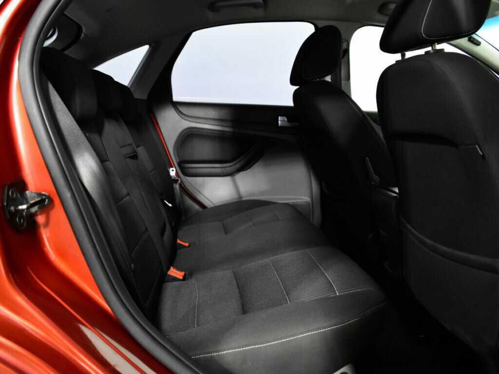 Купить Ford Focus с пробегом. Фото: #9