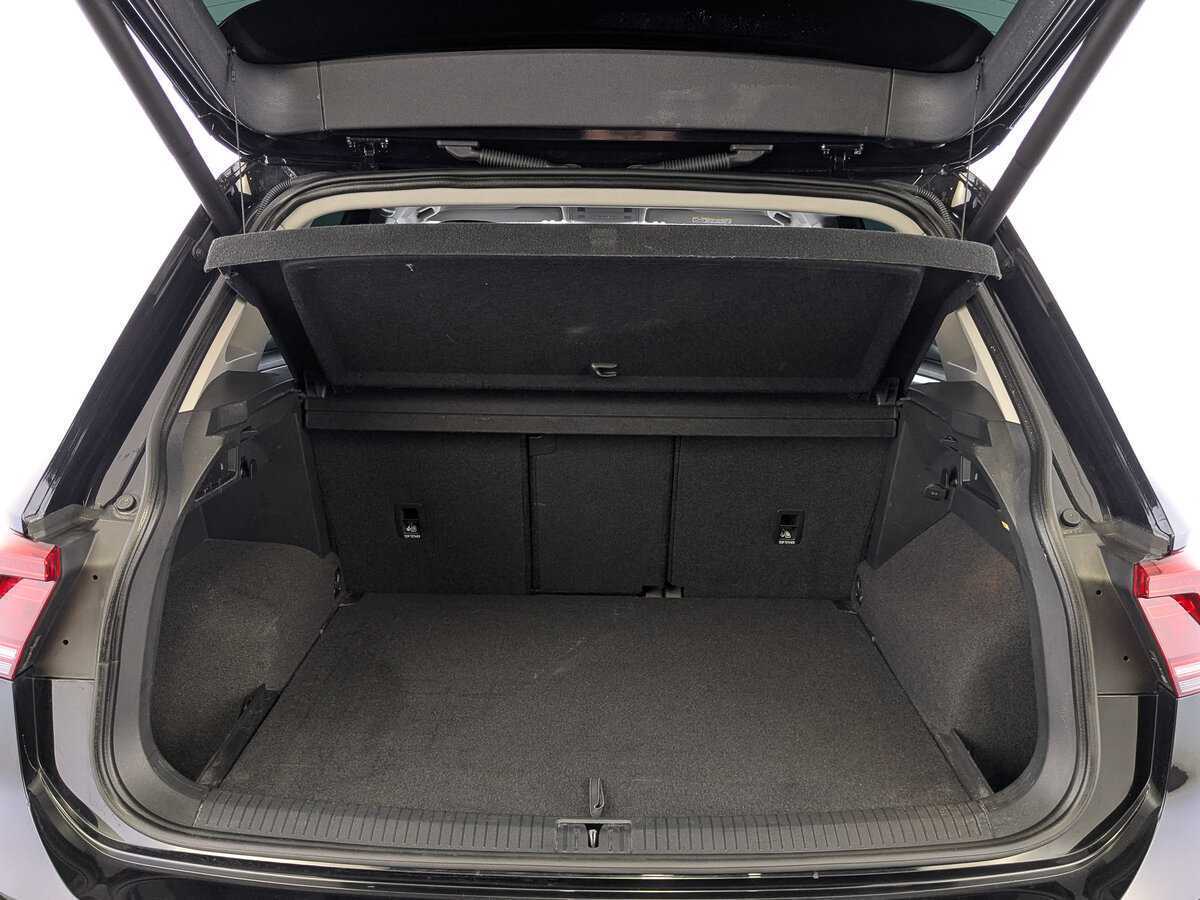 Купить Volkswagen Tiguan с пробегом. Фото: #9