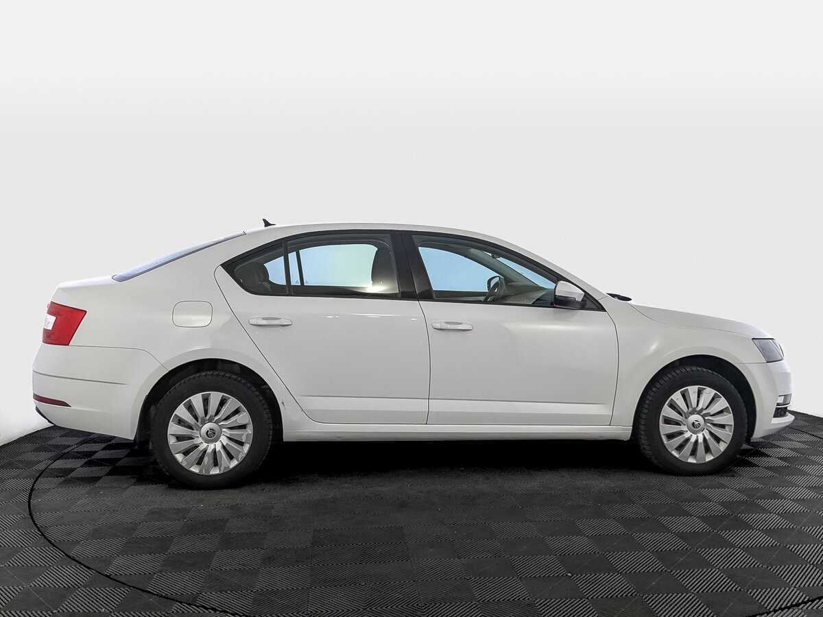 Купить Skoda Octavia с пробегом. Фото: #3