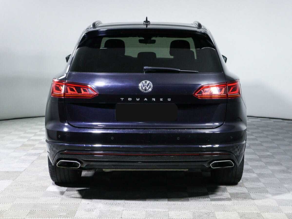 Купить Volkswagen Touareg с пробегом. Фото: #4