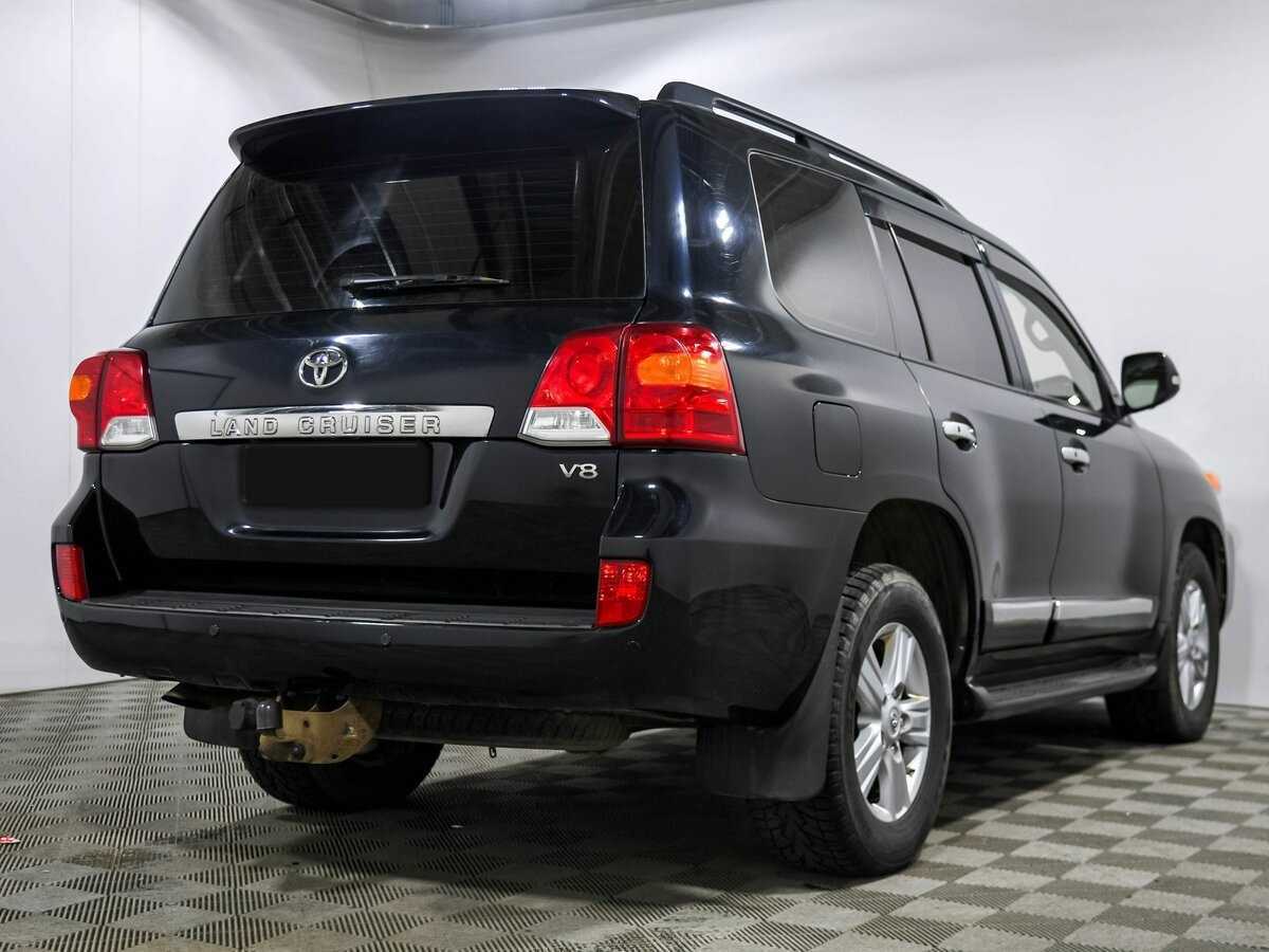 Купить Toyota Land Cruiser с пробегом. Фото: #2