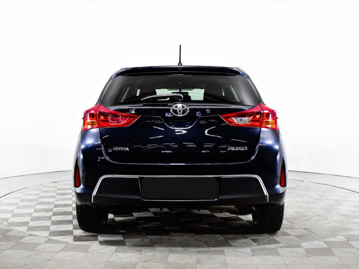 Купить Toyota Auris с пробегом. Фото: #5
