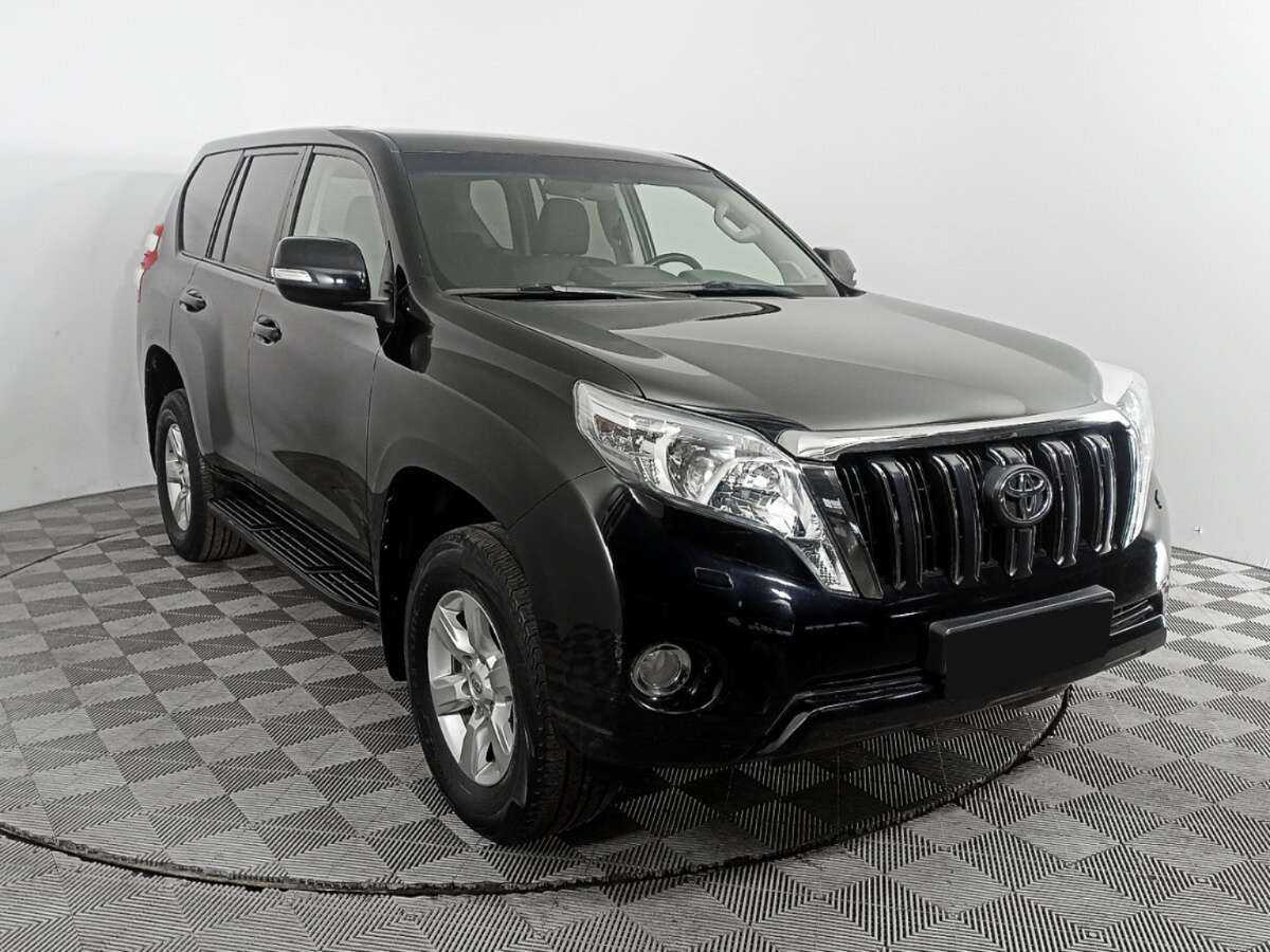 Купить Toyota Land Cruiser Prado с пробегом. Фото: #2