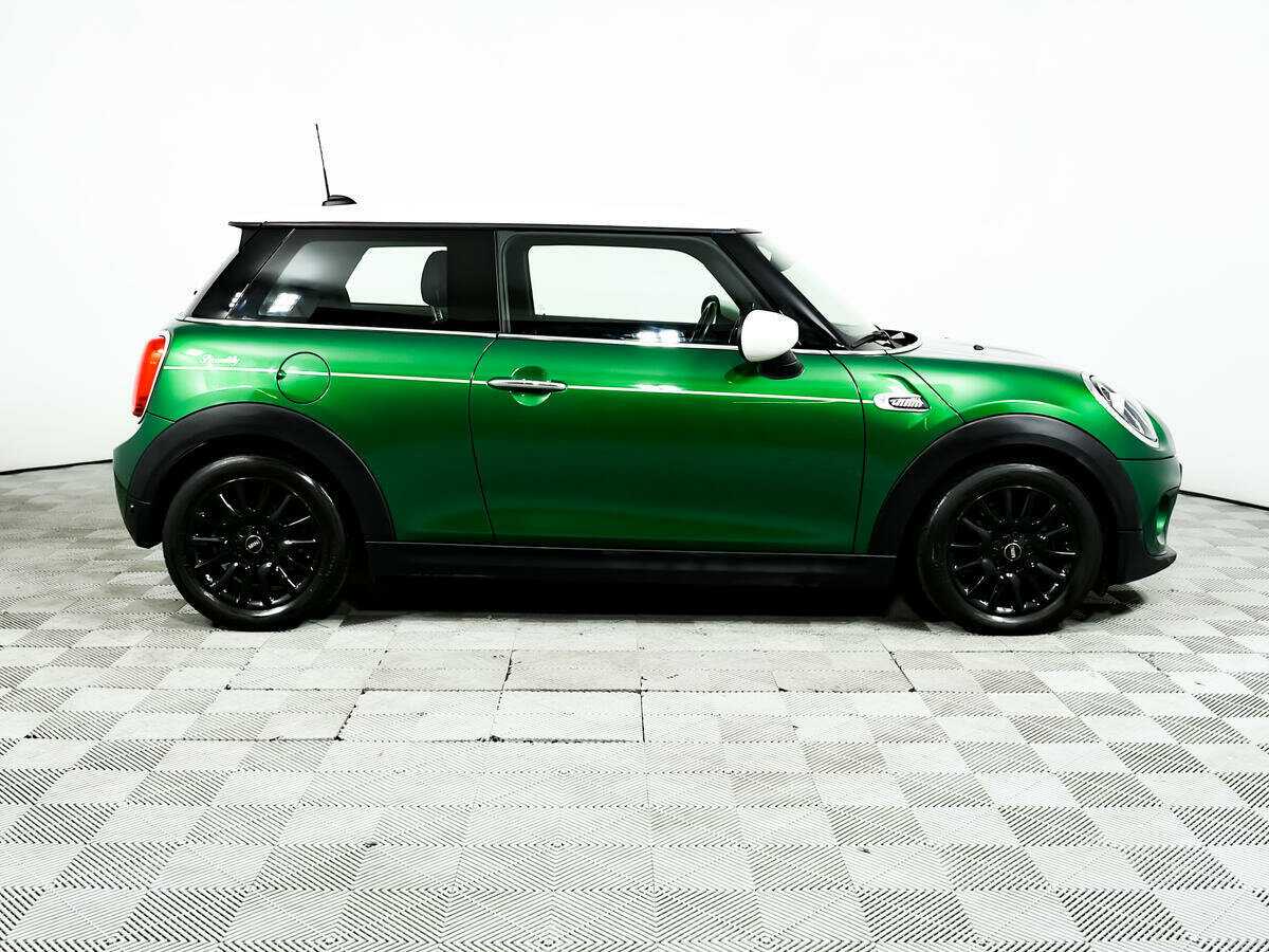 Купить Mini Hatch с пробегом. Фото: #3