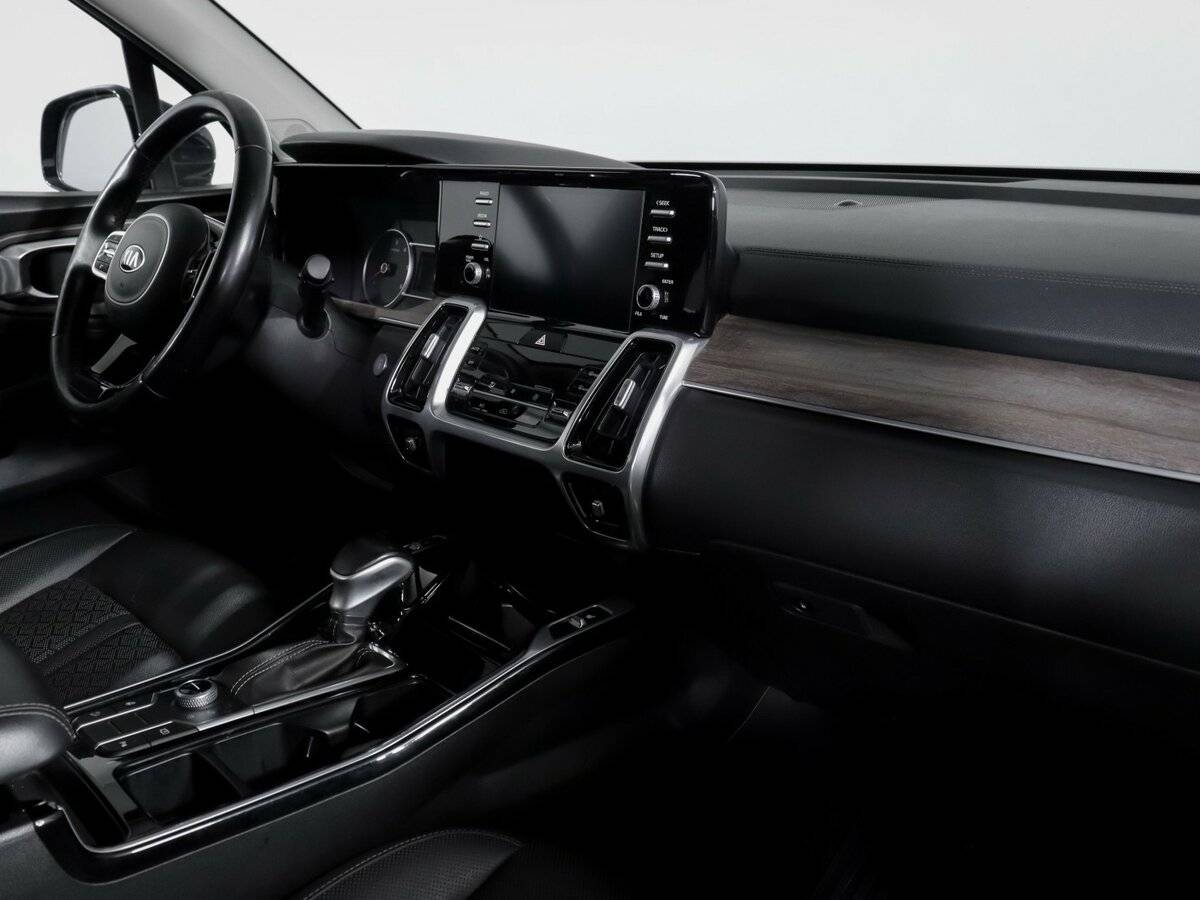 Купить Kia Sorento с пробегом. Фото: #8