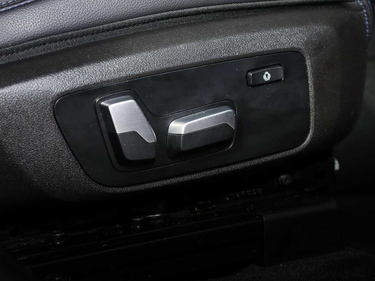 Купить BMW X4 с пробегом. Фото: #10