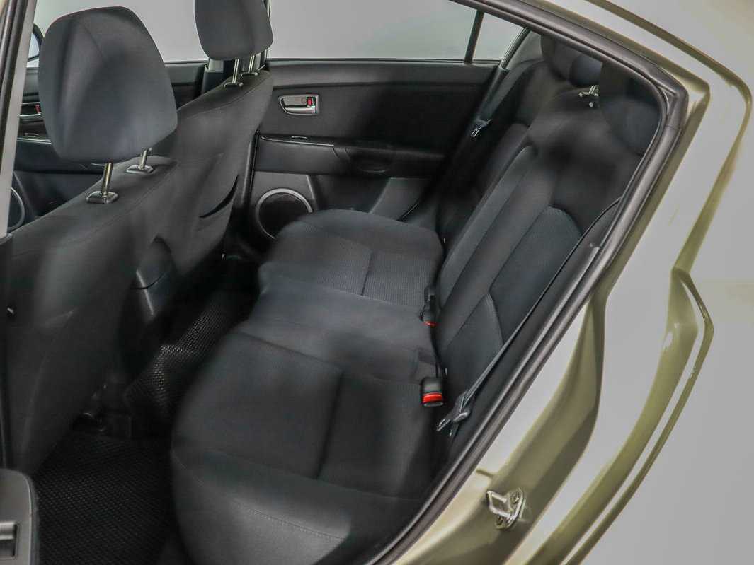 Купить Mazda 3 с пробегом. Фото: #9
