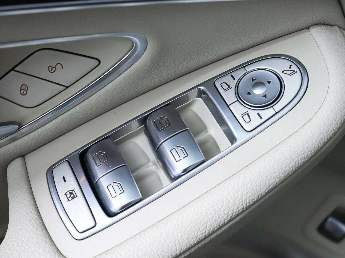 Купить Mercedes-Benz GLC с пробегом. Фото: #18