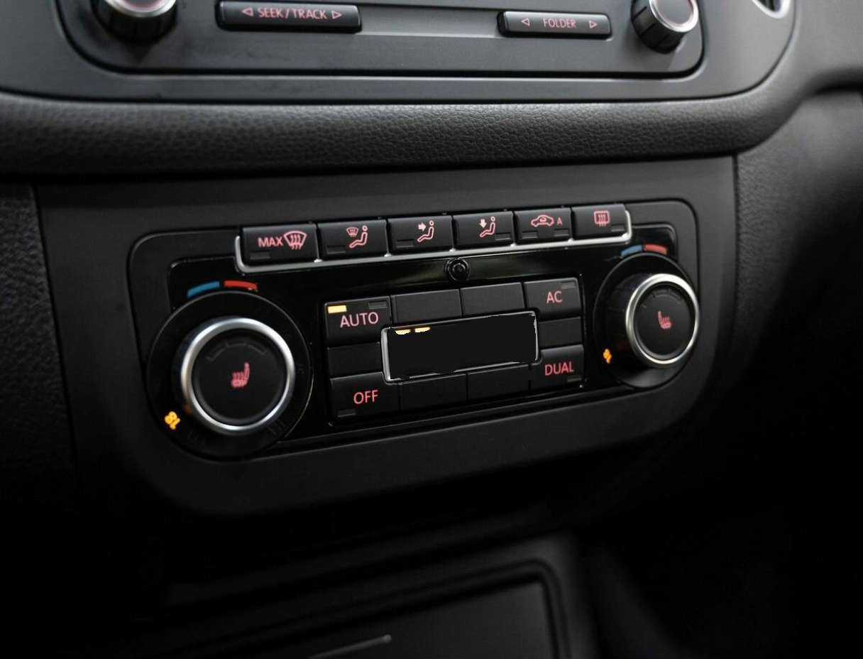 Купить Volkswagen Golf Plus с пробегом. Фото: #18