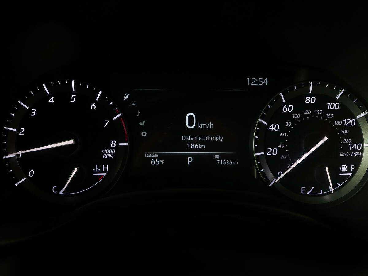Купить Toyota Highlander с пробегом. Фото: #11