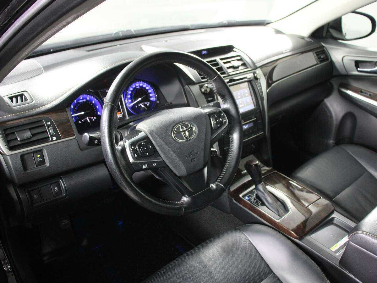 Купить Toyota Camry с пробегом. Фото: #13