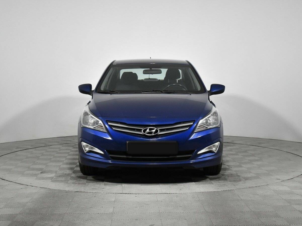 Купить Hyundai Solaris с пробегом. Фото: #1
