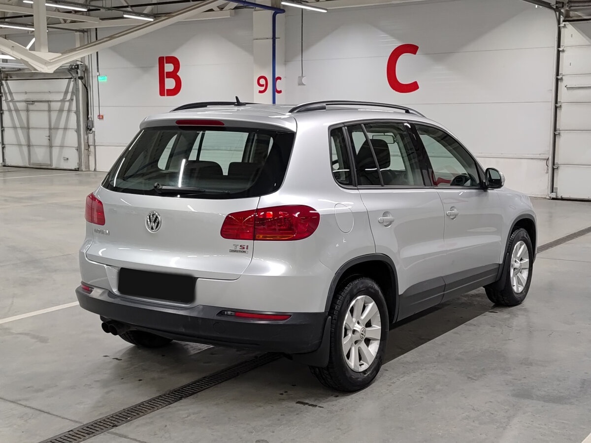 Купить Volkswagen Tiguan с пробегом. Фото: #4