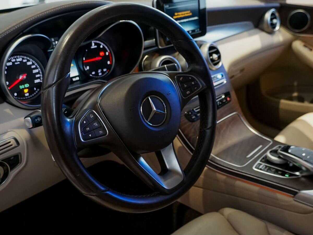 Купить Mercedes-Benz GLC с пробегом. Фото: #15