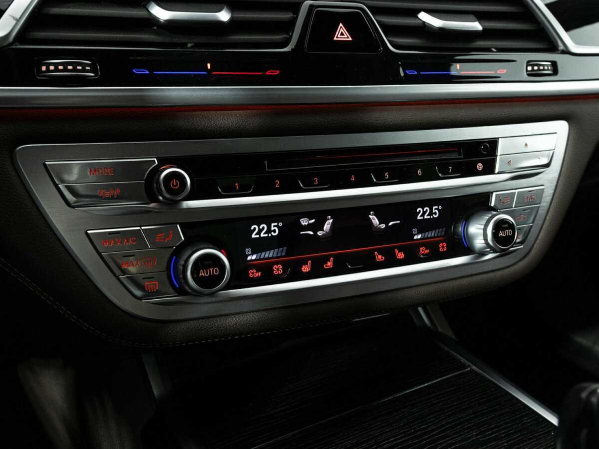 Купить BMW 7 серии с пробегом. Фото: #21