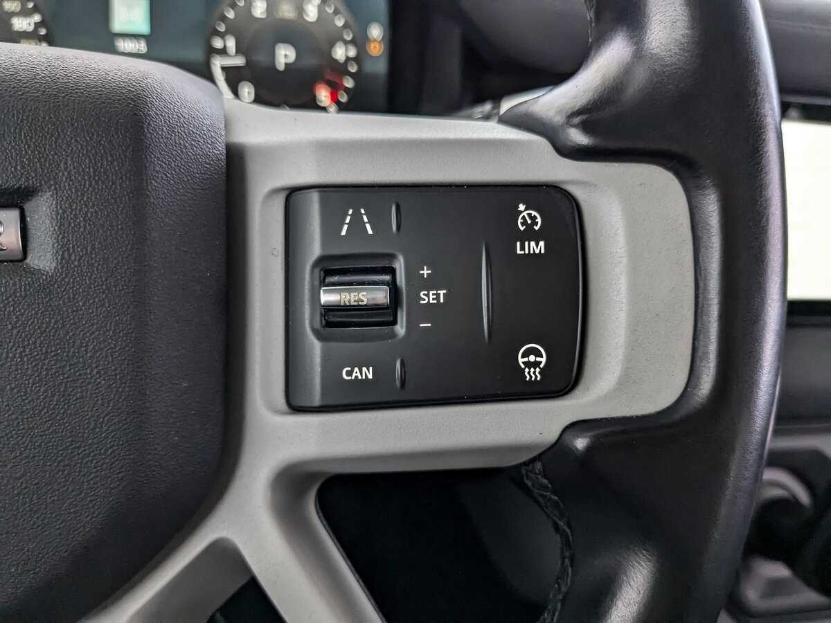 Купить Land Rover Defender с пробегом. Фото: #24