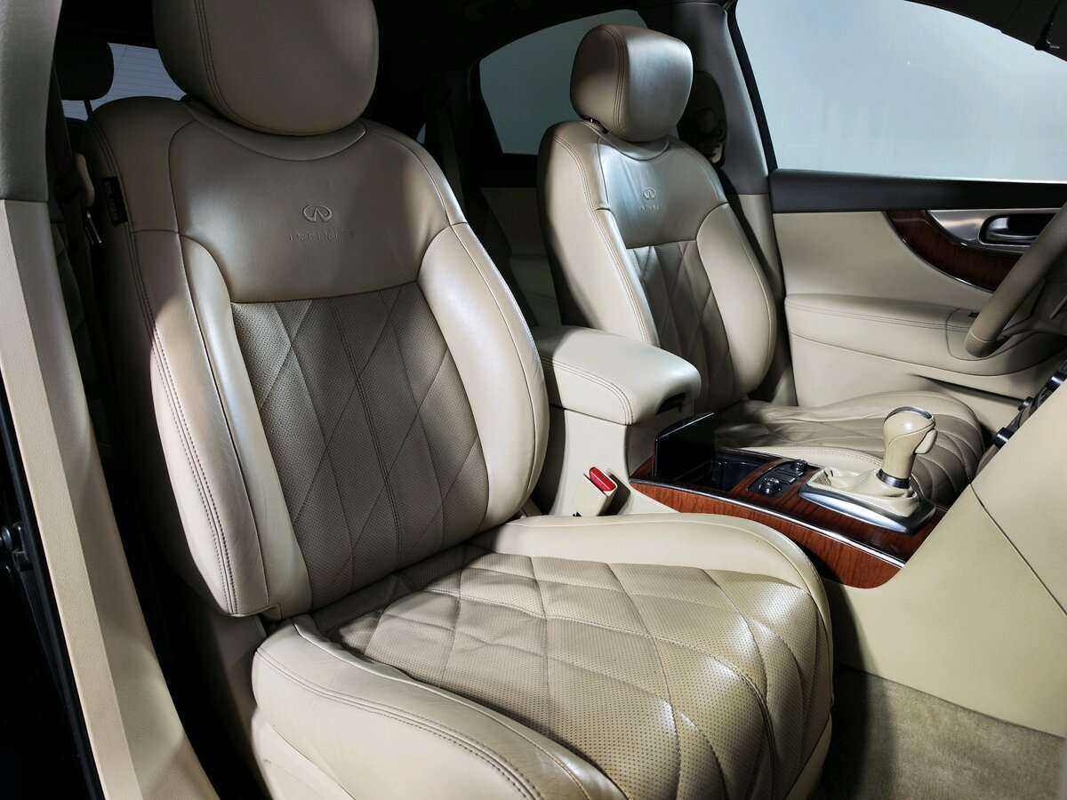 Купить Infiniti FX с пробегом. Фото: #13