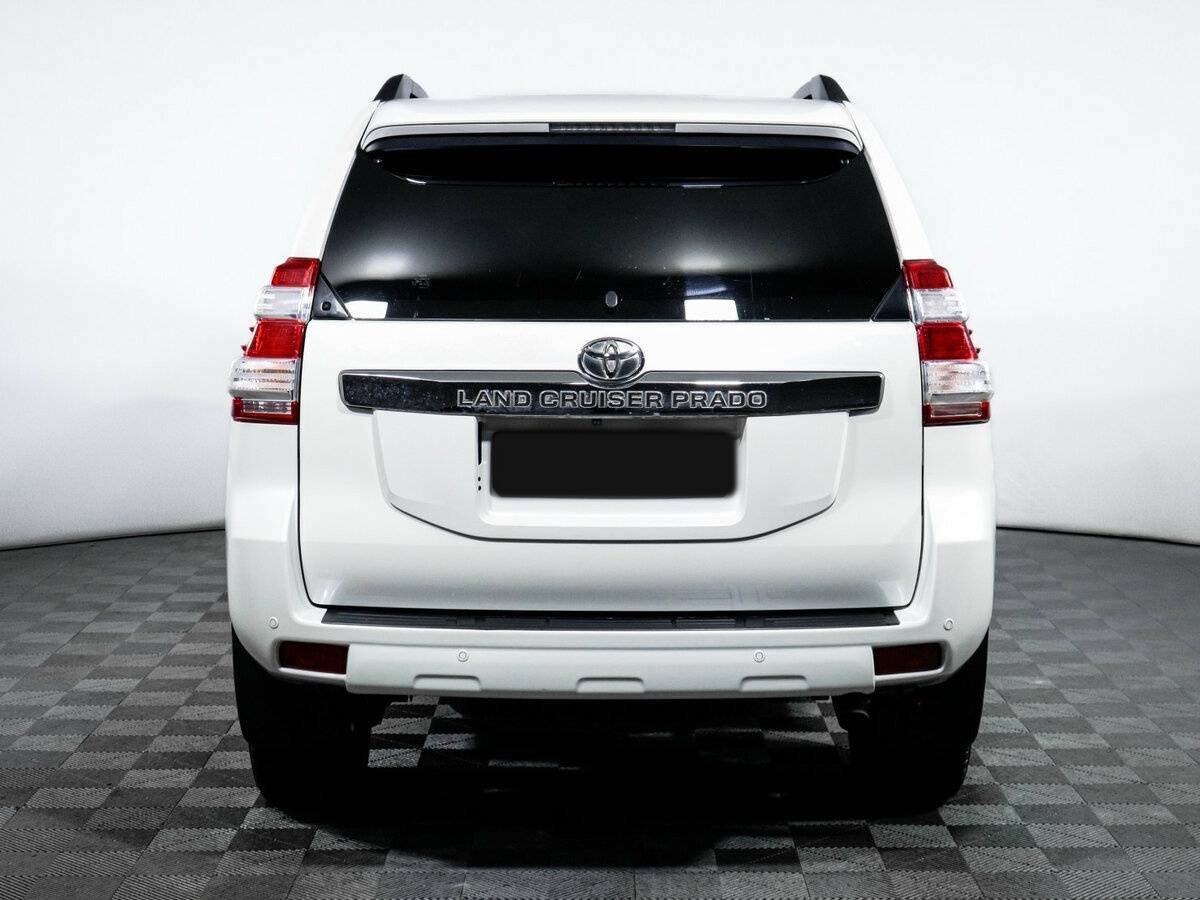 Купить Toyota Land Cruiser Prado с пробегом. Фото: #5