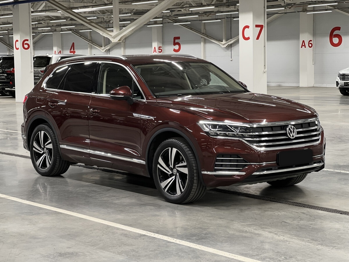 Купить Volkswagen Touareg с пробегом. Фото: #2
