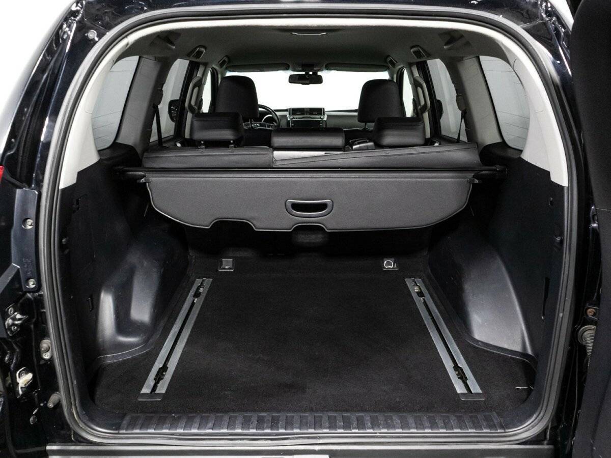 Купить Toyota Land Cruiser Prado с пробегом. Фото: #14