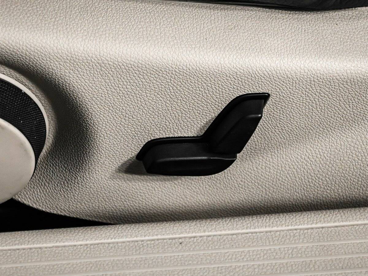 Купить Mercedes-Benz E-Класс с пробегом. Фото: #12