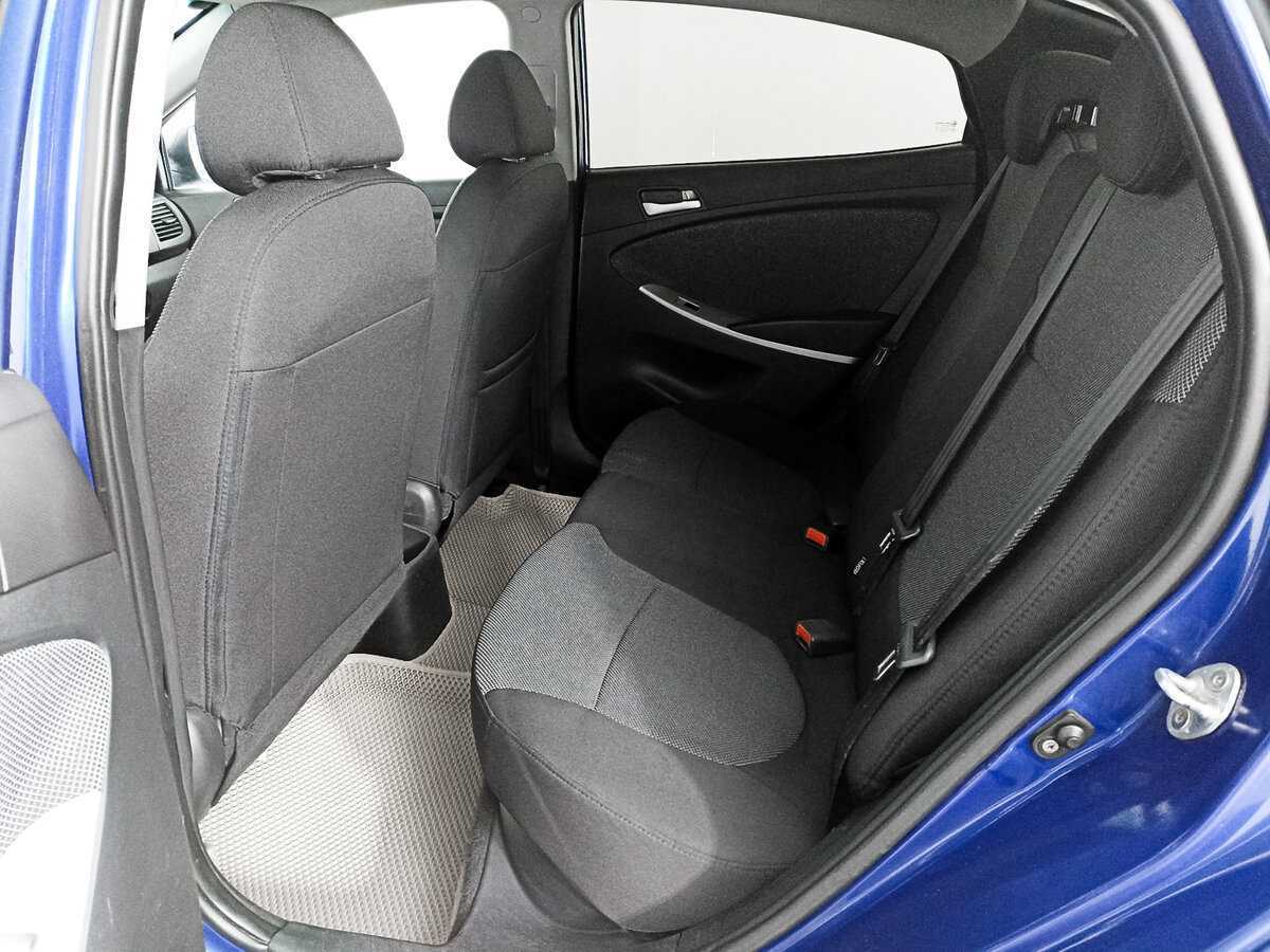 Купить Hyundai Solaris с пробегом. Фото: #9