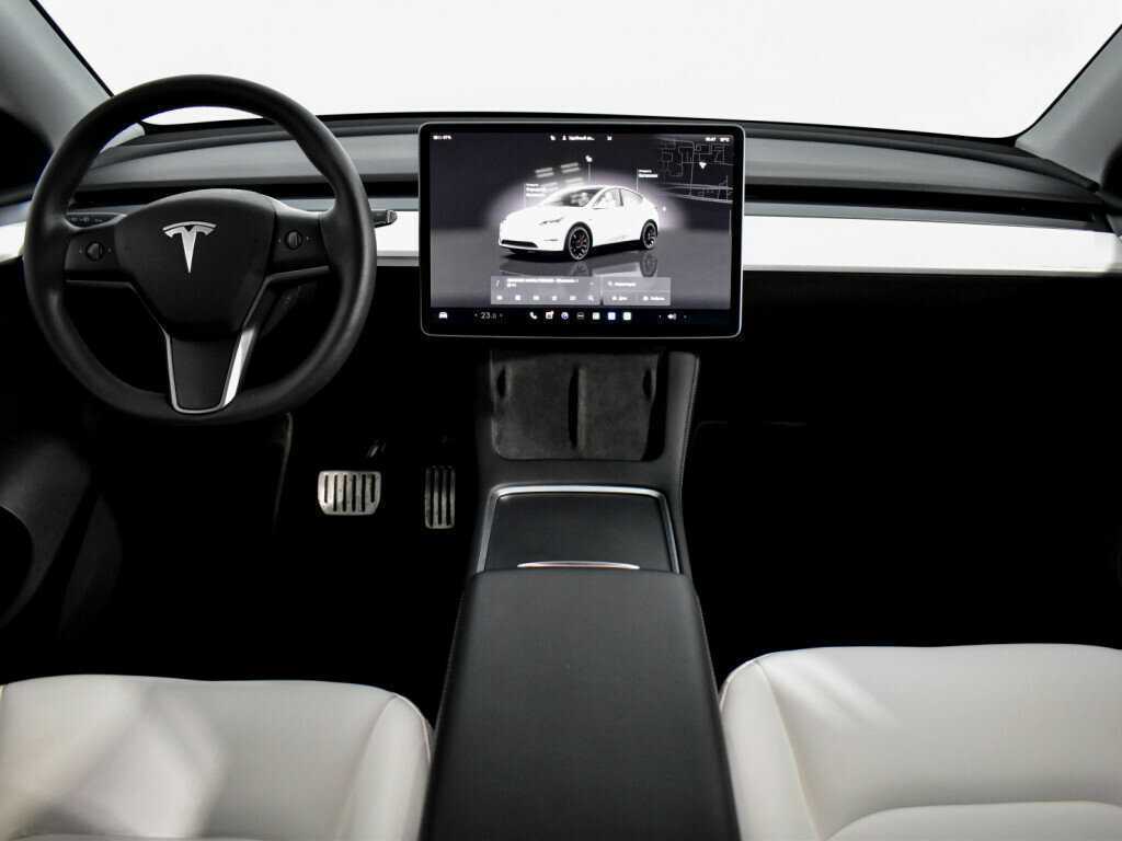 Купить Tesla Model Y с пробегом. Фото: #10