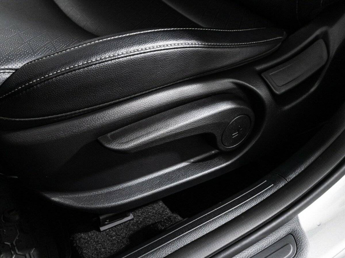 Купить Kia K3 с пробегом. Фото: #24