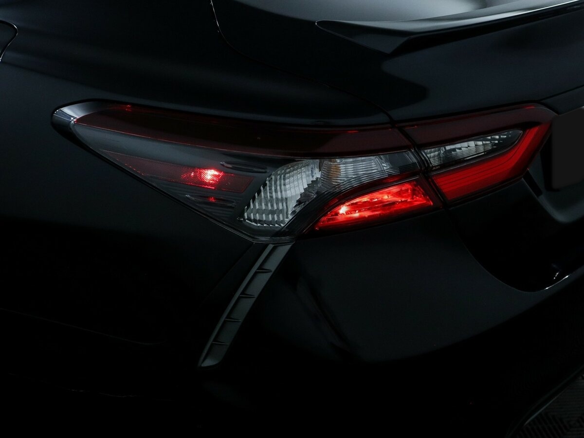 Купить Toyota Camry с пробегом. Фото: #17