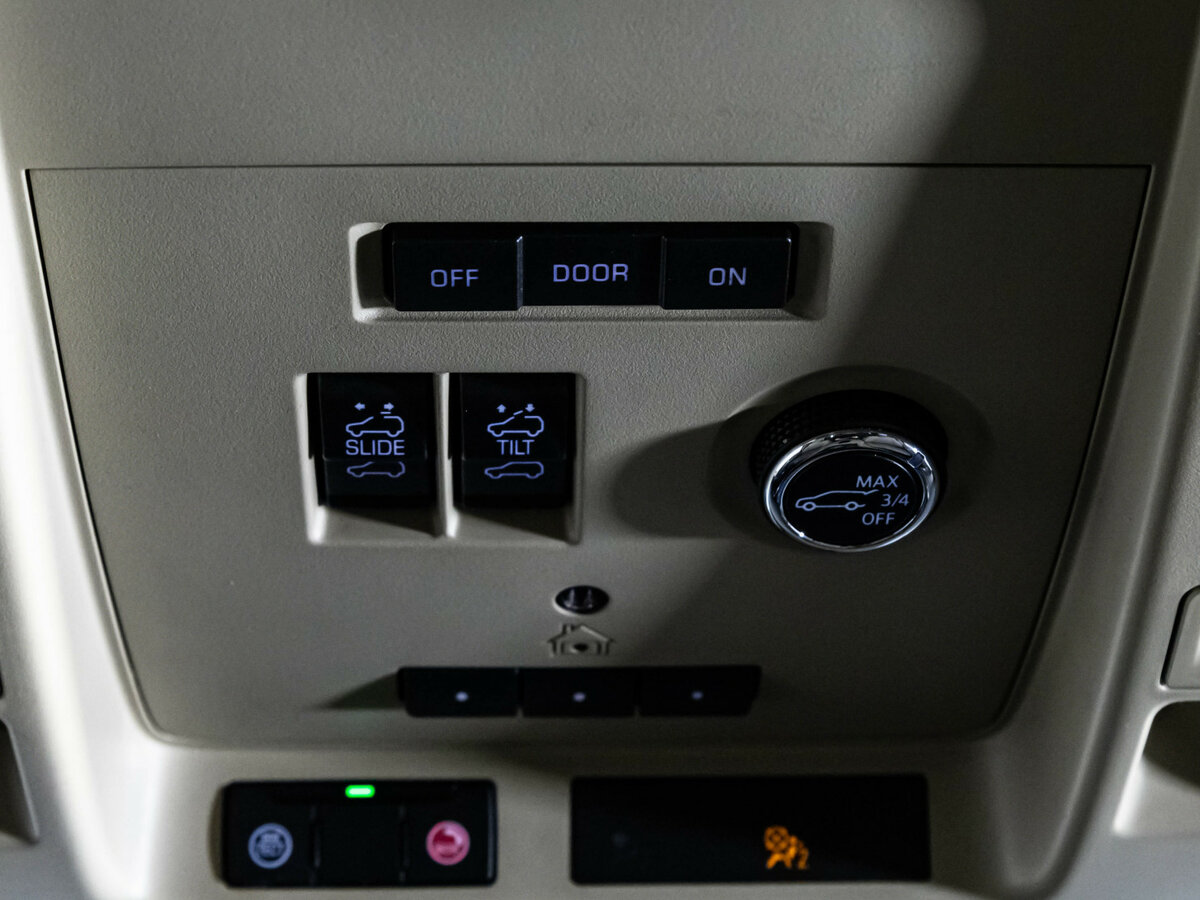 Купить Cadillac Escalade с пробегом. Фото: #14