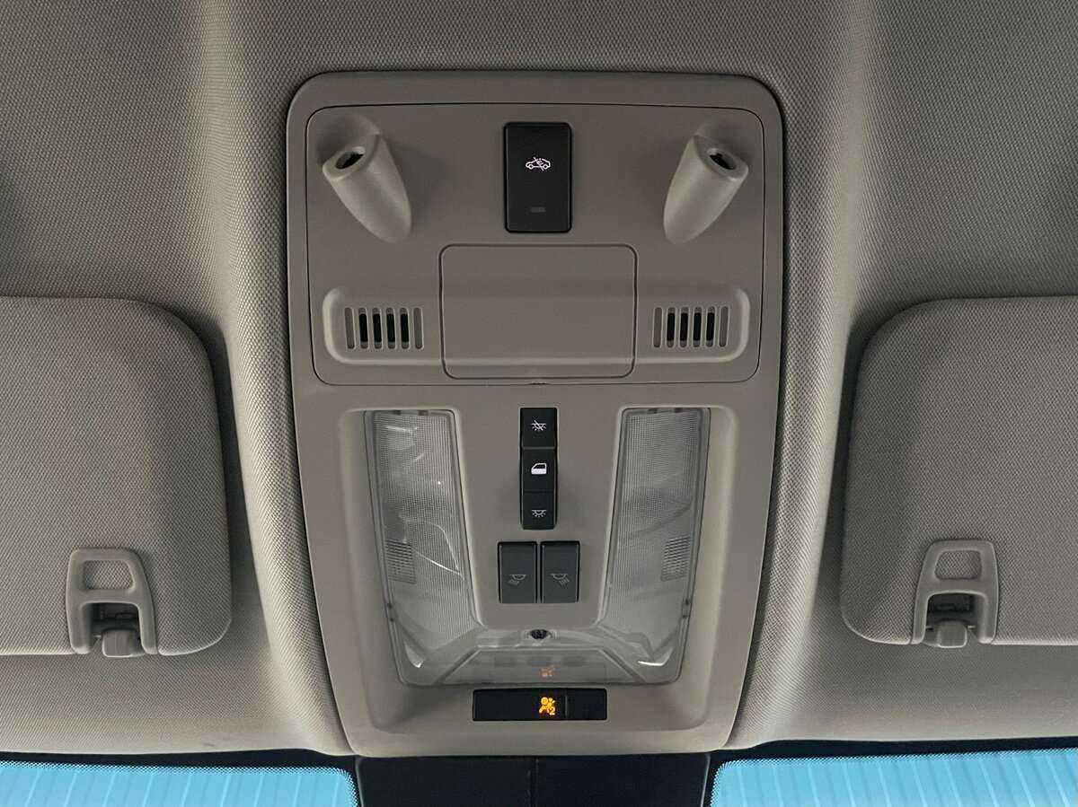 Купить Cadillac SRX с пробегом. Фото: #17