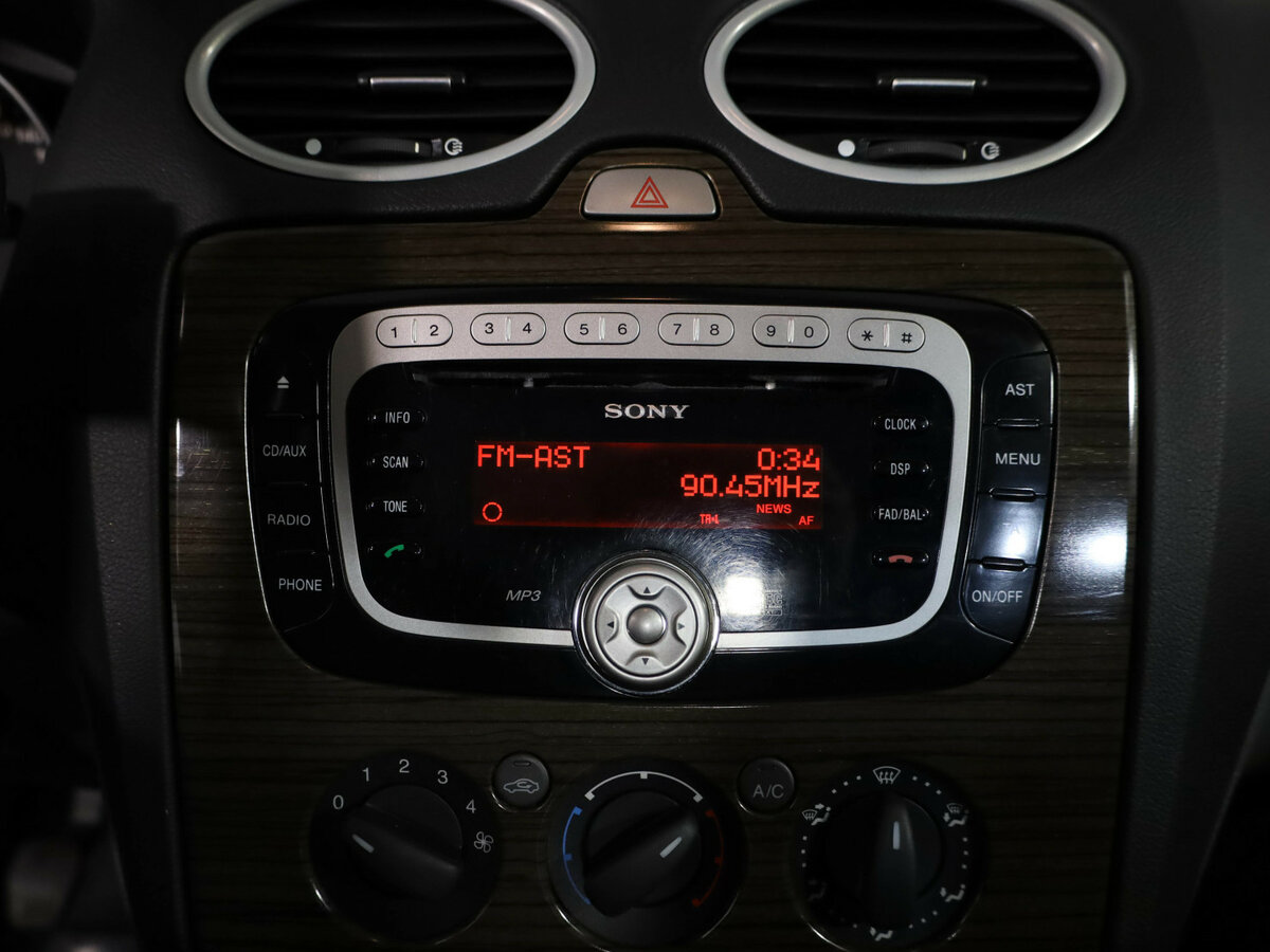 Купить Ford Focus с пробегом. Фото: #10