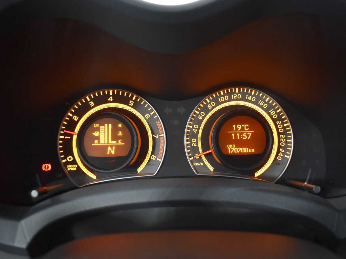 Купить Toyota Auris с пробегом. Фото: #9